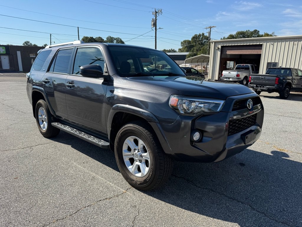 Used 2014 Toyota 4Runner SR5 AWD/4WD image 3