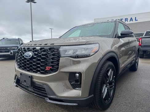 New 2026 Ford Explorer ST w/ Sun And Sound Package AWD/4WD image 10