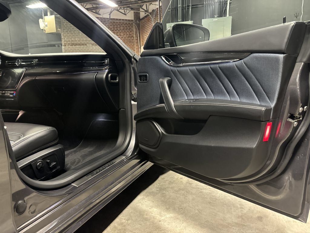 Used 2018 Maserati Quattroporte S GranLusso RWD image 49