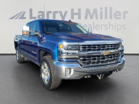 Used 2018 Chevrolet Silverado 1500 LTZ w/ Max Trailering Package image 7