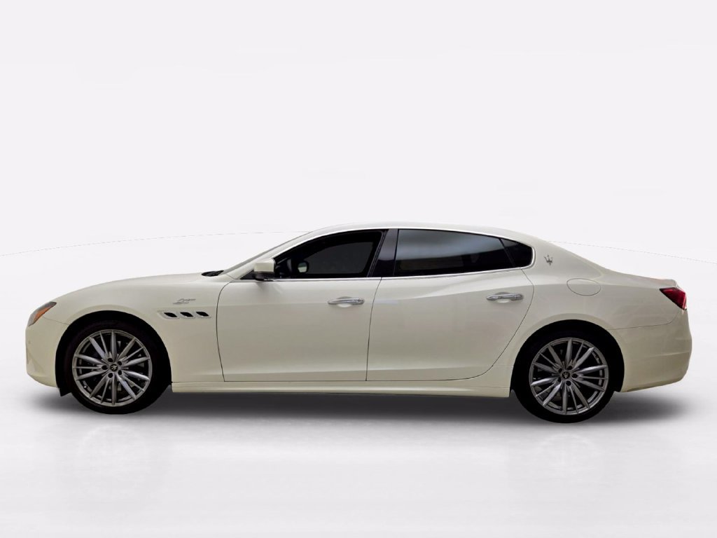 Used 2023 Maserati Quattroporte GT RWD image 12