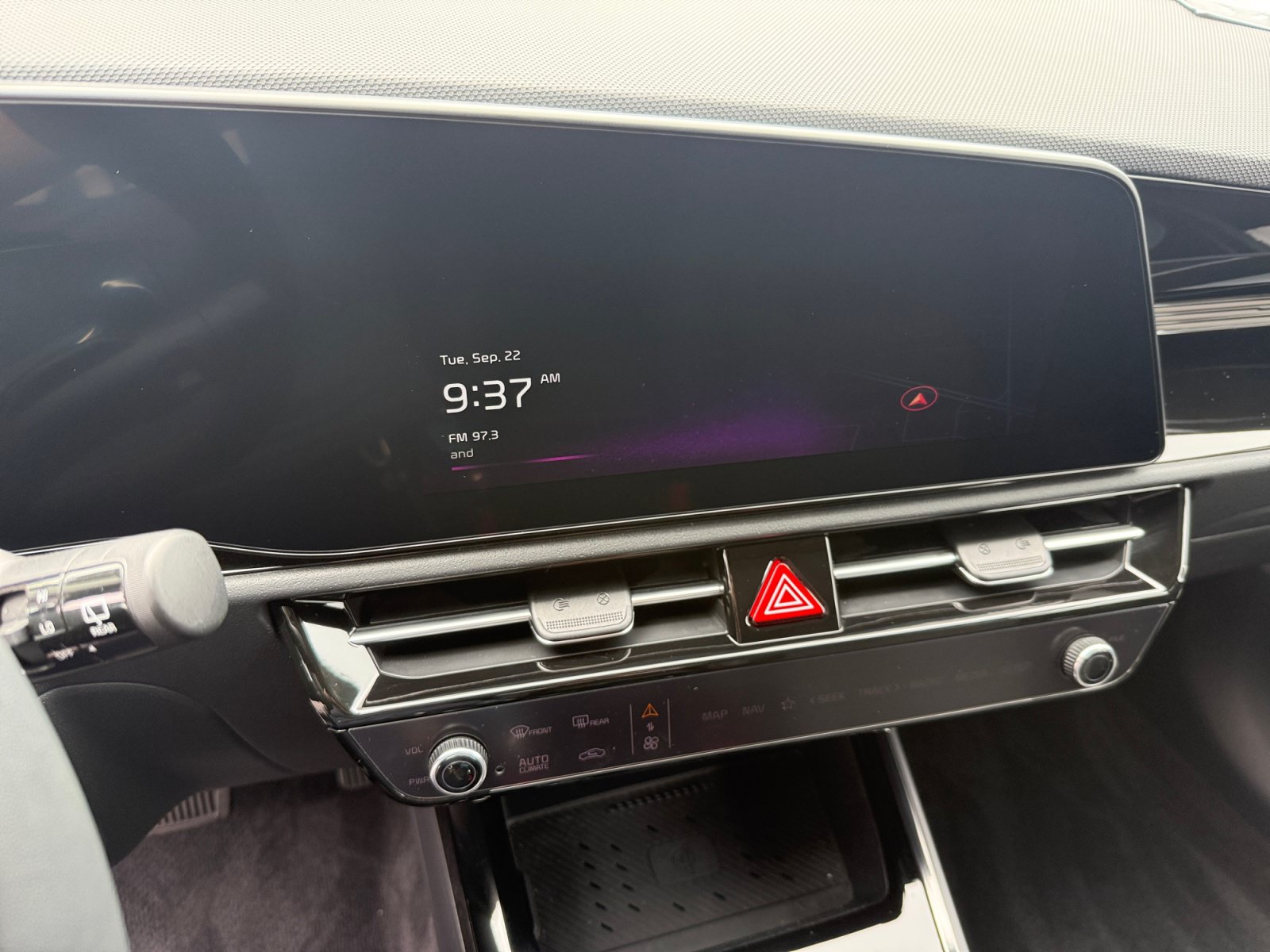 Used 2024 Kia Niro Wind FWD image 12