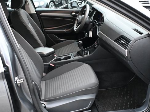 Used 2022 Volkswagen Jetta S image 28