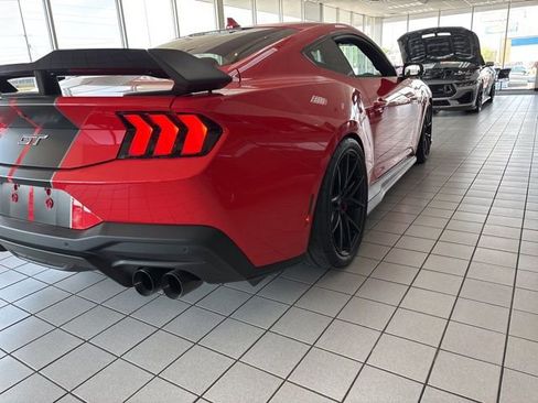 Used 2024 Ford Mustang GT Premium image 5