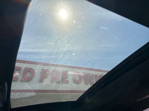 Used 2018 BMW 540i image 40