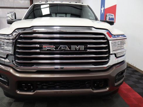Used 2023 RAM 2500 Limited AWD/4WD image 25