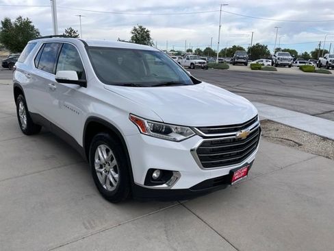 Used 2021 Chevrolet Traverse LT AWD/4WD image 6