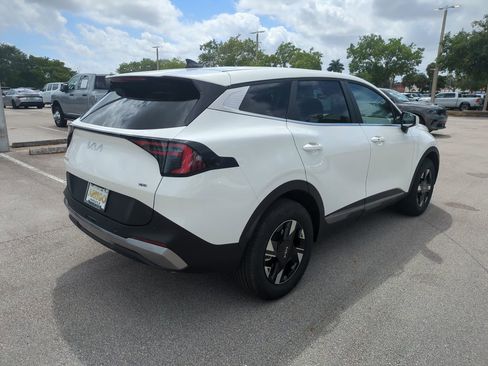 Used 2026 Kia Sportage LX AWD/4WD image 6