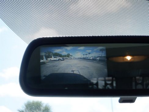 Used 2022 Chevrolet Express 3500 Extended w/ Driver Convenience Package image 15