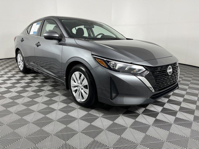 Used 2025 Nissan Sentra S FWD image 2
