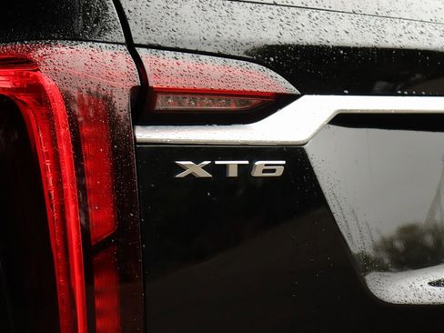 Certified 2024 Cadillac XT6 Premium Luxury w/ Platinum Package image 44