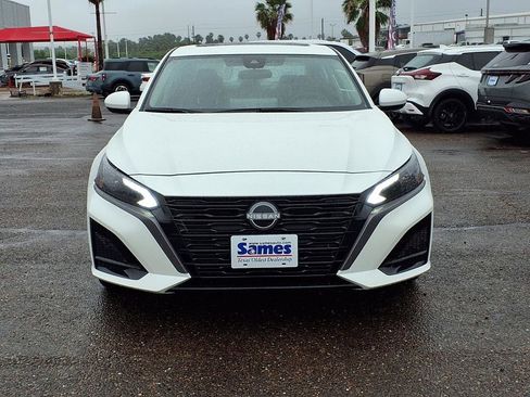 New 2026 Nissan Altima 2.5 SV w/ SV Special Edition Package FWD image 2