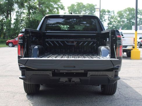 New 2026 GMC Sierra EV Elevation w/ LPO, Elevation Dark Package image 5