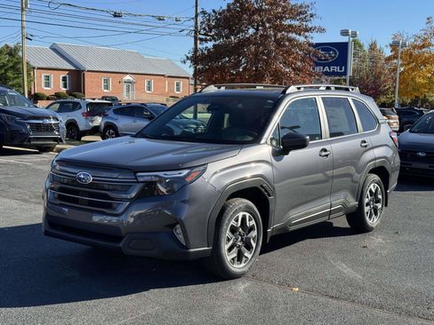 Used 2026 Subaru Forester Premium AWD/4WD image 5