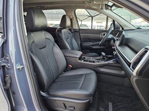 Used 2024 Kia Sorento SX image 27