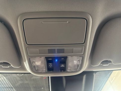 Used 2019 Honda Odyssey EX-L image 21
