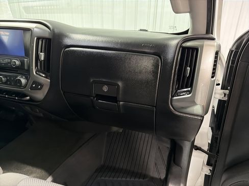 Used 2018 Chevrolet Silverado 1500 LT w/ All Star Edition image 22