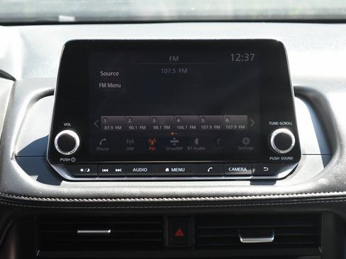 Used 2026 Nissan Rogue SV AWD/4WD image 19