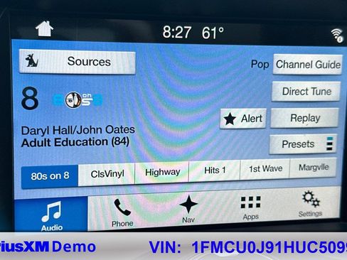 Used 2017 Ford Escape Titanium image 39