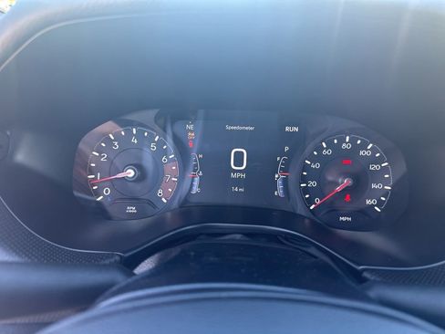 New 2025 Jeep Compass Latitude w/ Sun & Sound Group image 21