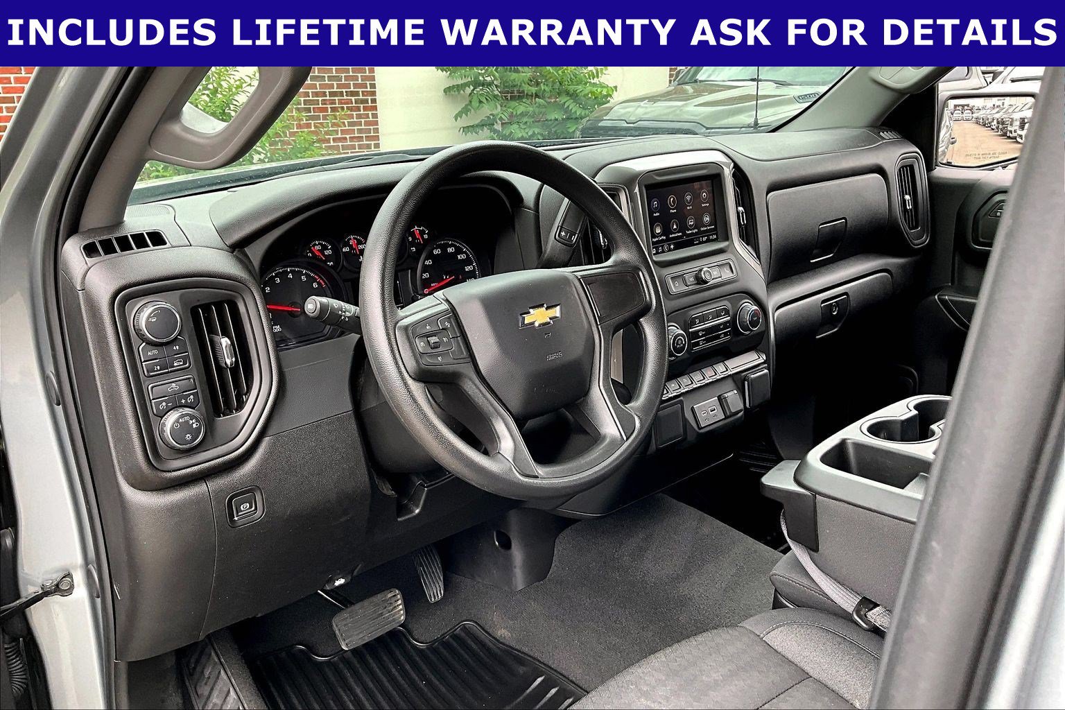 Used 2024 Chevrolet Silverado 1500 Custom w/ Turbomax Blackout Package AWD/4WD image 11