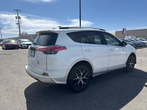 Used 2016 Toyota RAV4 SE image 6