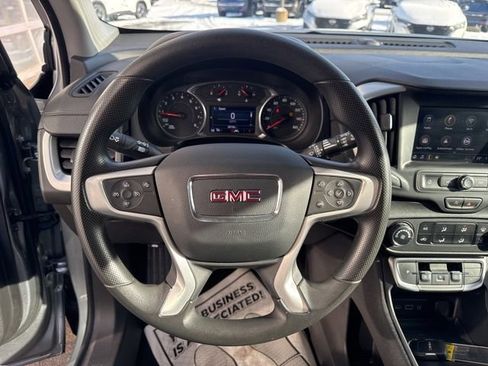 Used 2024 GMC Terrain SLE image 11