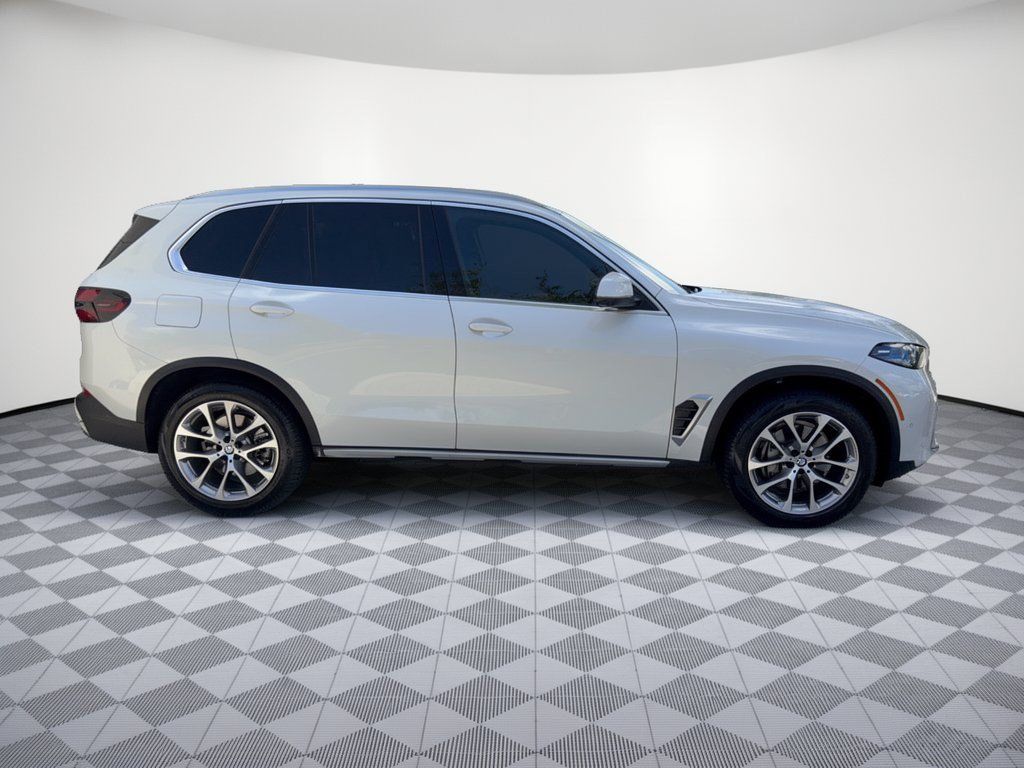 Used 2026 BMW X5 sDrive40i RWD image 8