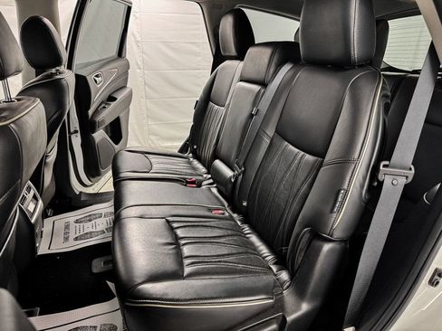Used 2019 INFINITI QX60 Luxe w/ Sensory Package AWD/4WD image 10