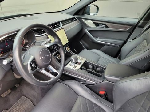 Used 2023 Jaguar F-PACE S image 25