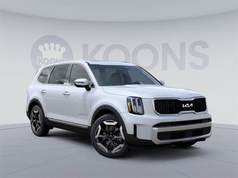 New 2025 Kia Telluride EX image 11