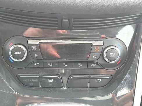 Used 2015 Ford C-MAX SEL w/ Equipment Group 302A image 35