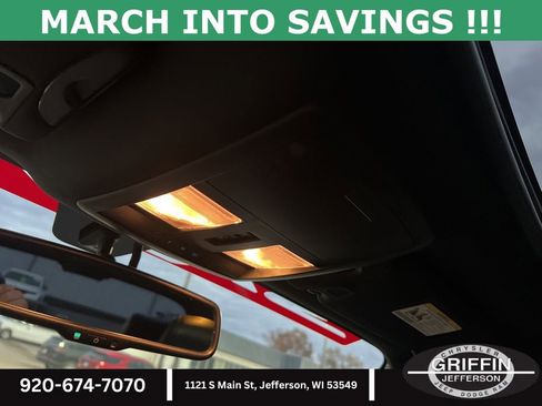 Used 2014 Dodge Challenger SRT8 image 28