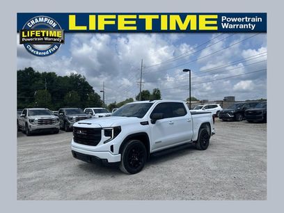 Used 2024 GMC Sierra 1500 Elevation w/ LPO, Elevation Black Package