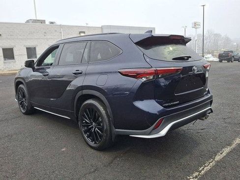 Certified 2024 Toyota Highlander XSE image 24