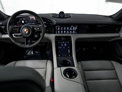 Certified 2024 Porsche Taycan GTS AWD/4WD image 19