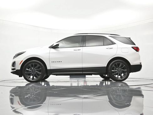 Used 2024 Chevrolet Equinox RS w/ RS Leather Package AWD/4WD image 45