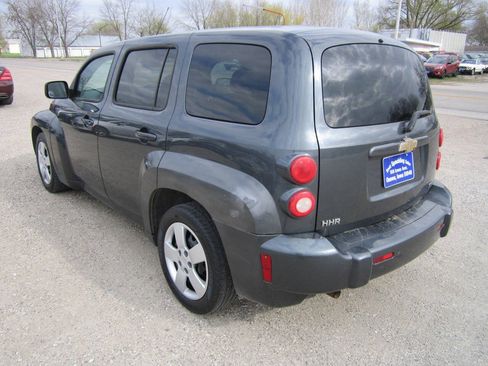 Used 2011 Chevrolet HHR LS FWD image 5