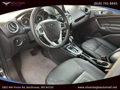 Used 2014 Ford Fiesta Titanium image 5