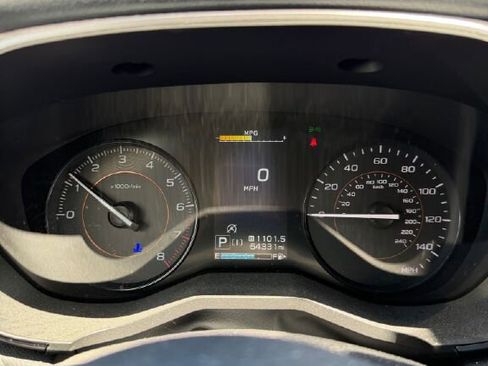 Used 2021 Subaru Crosstrek 2.0i Premium AWD/4WD image 12