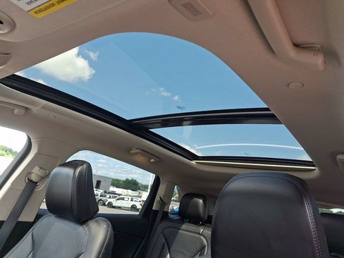Certified 2023 Lincoln Nautilus Reserve AWD/4WD image 14