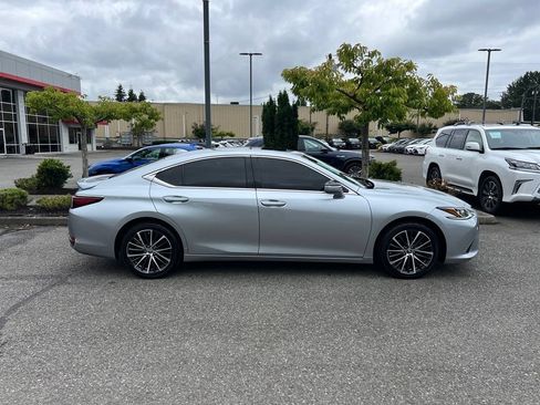 Used 2024 Lexus ES 300h w/ Premium Package FWD image 6