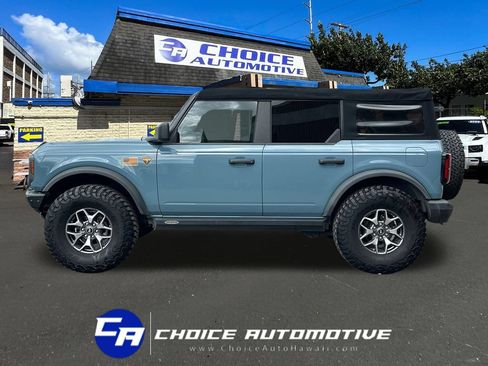 Used 2022 Ford Bronco Badlands AWD/4WD image 3