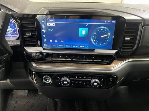 Used 2023 Chevrolet Silverado 1500 LT w/ Protection Package AWD/4WD image 16