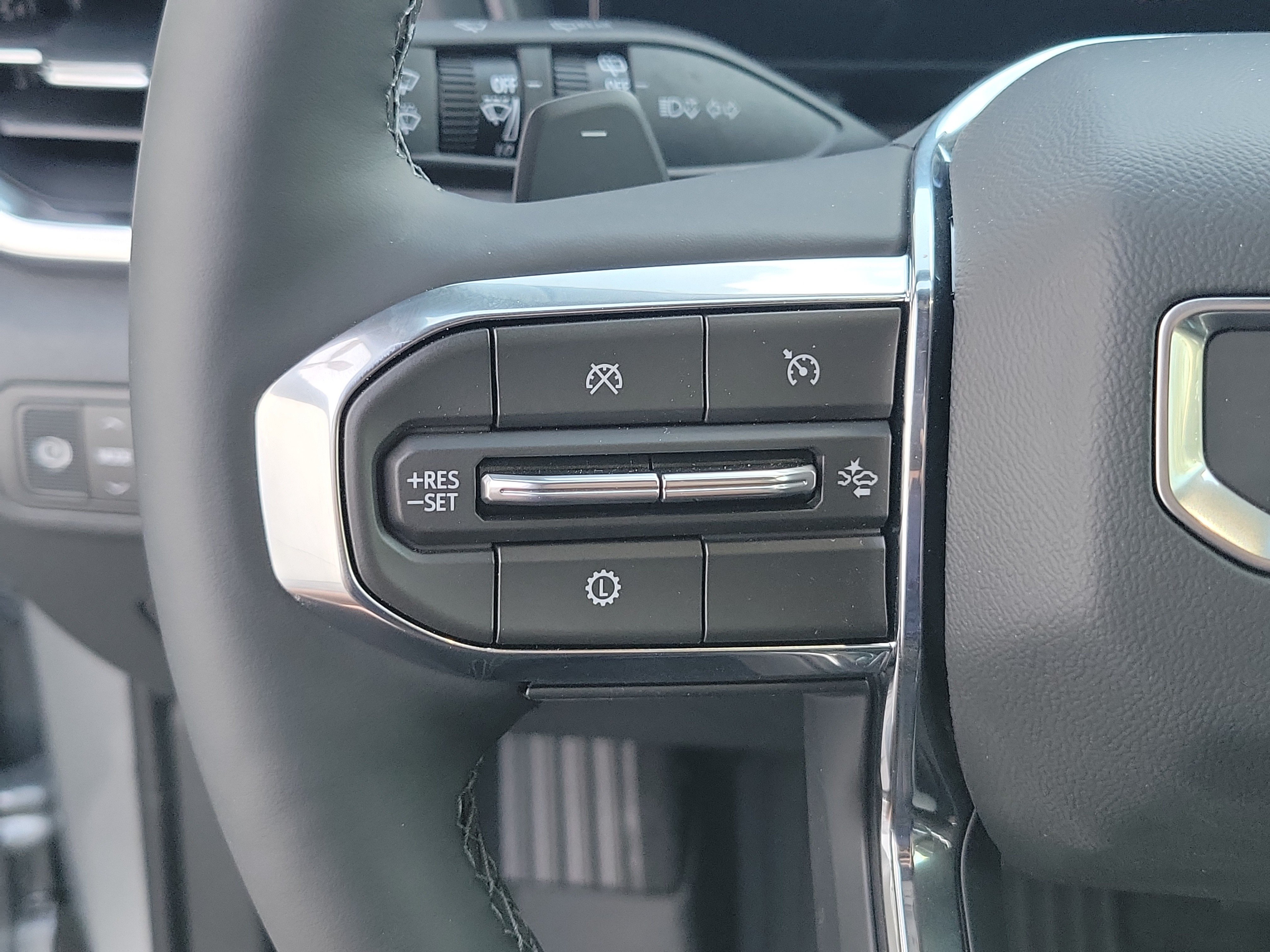New 2027 GMC Terrain Elevation w/ LPO, Floor Liner Package FWD image 24