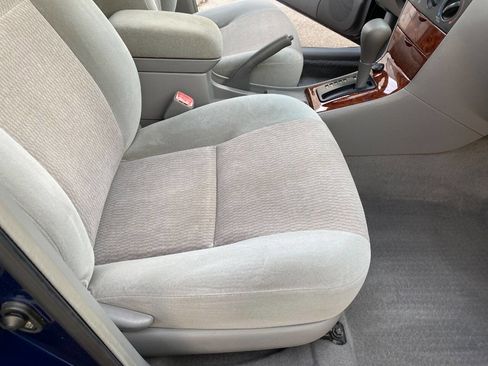 Used 2007 Toyota Corolla LE FWD image 30