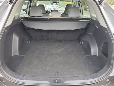 Used 2021 Toyota RAV4 XLE Premium image 19