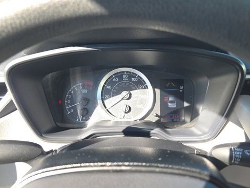 Used 2021 Toyota Corolla LE image 22