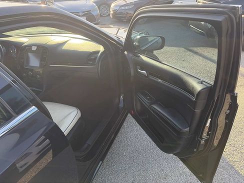 Used 2014 Chrysler 300 Uptown Edition w/ Quick Order Package 22M RWD image 28