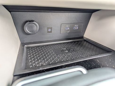 Used 2025 Nissan Pathfinder SL AWD/4WD image 26